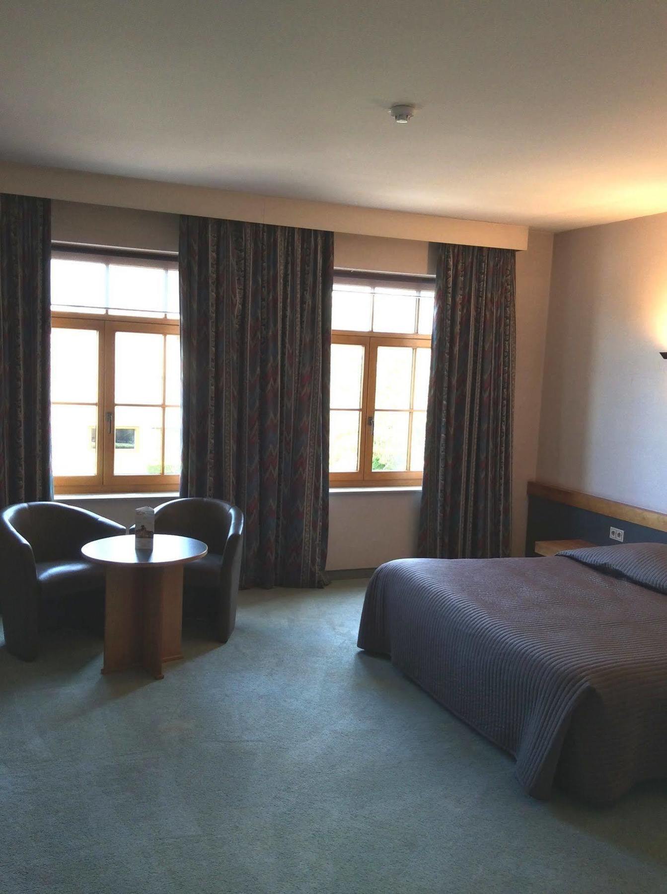 Hotel ABBEY Grimbergen Buitenkant foto